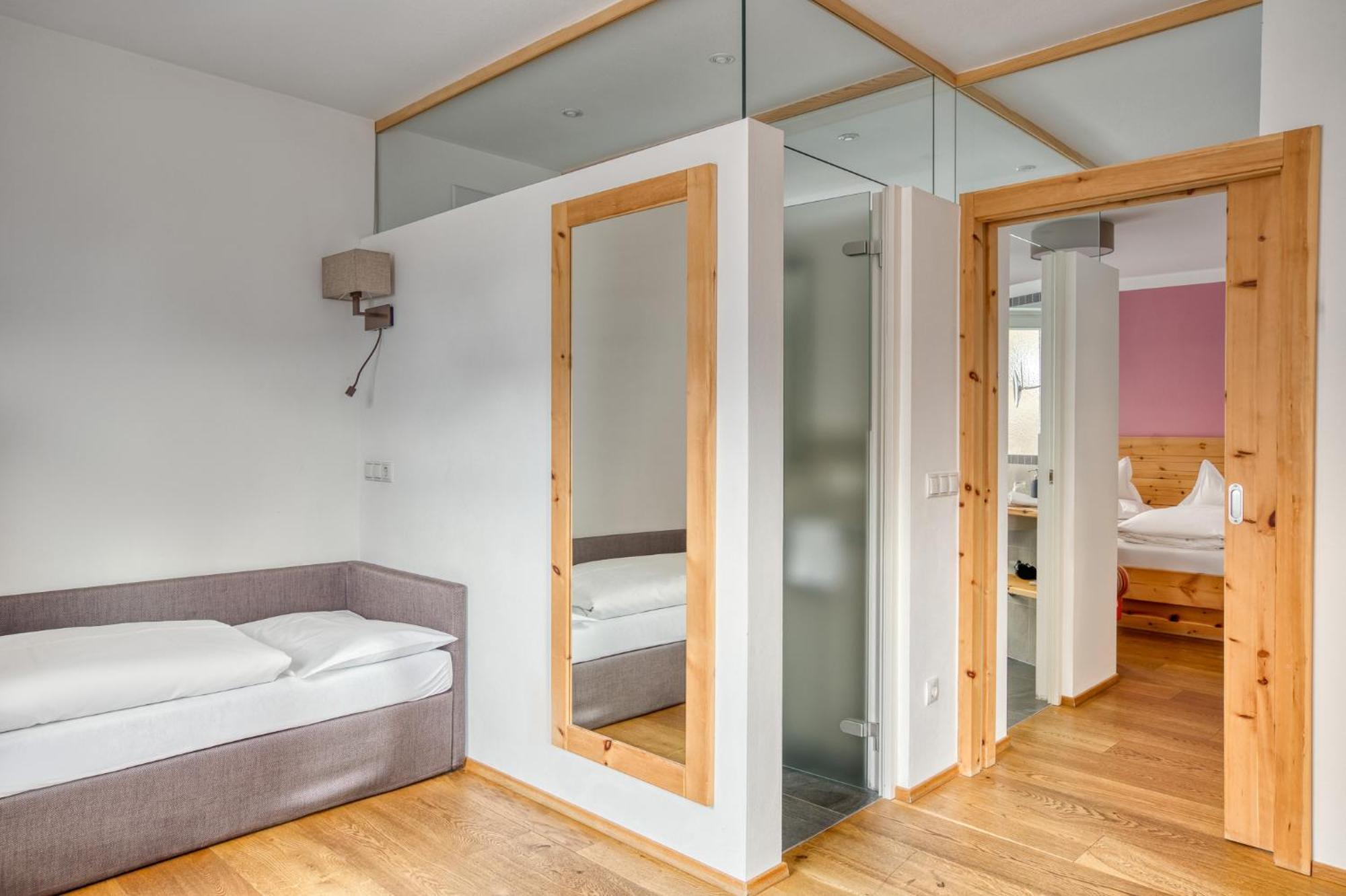 Hotel Berghaus Rosengarten Нова-Леванте Экстерьер фото