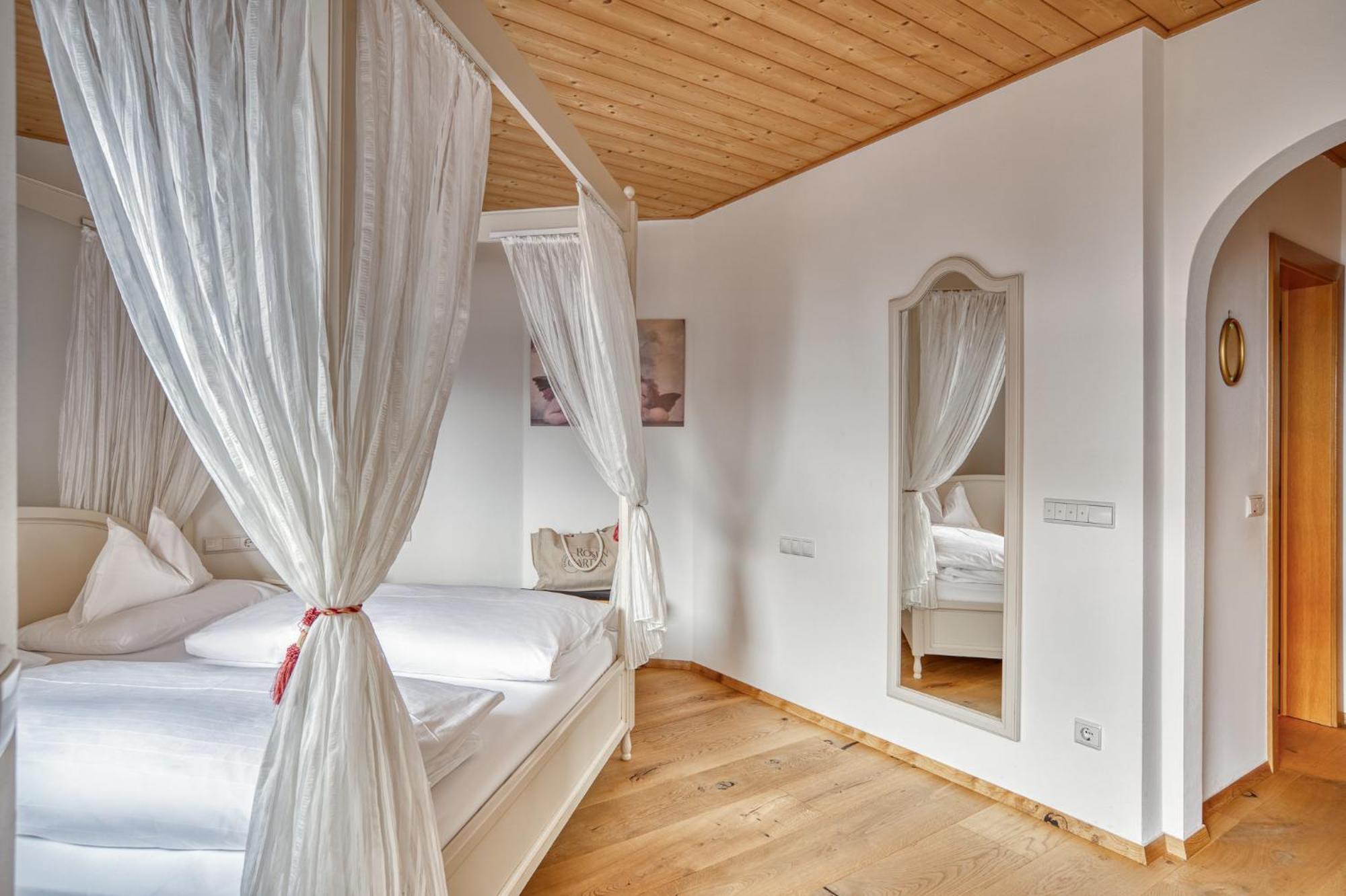 Hotel Berghaus Rosengarten Нова-Леванте Номер фото