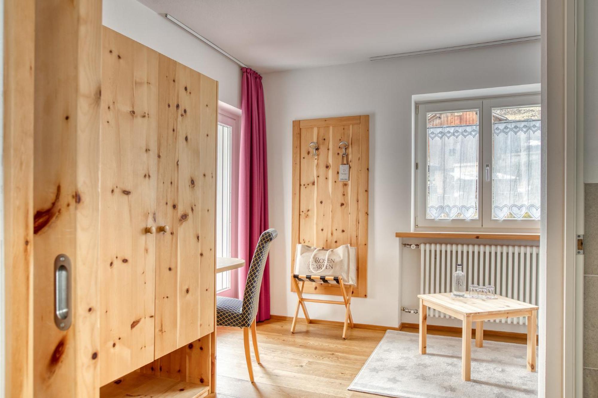 Hotel Berghaus Rosengarten Нова-Леванте Экстерьер фото